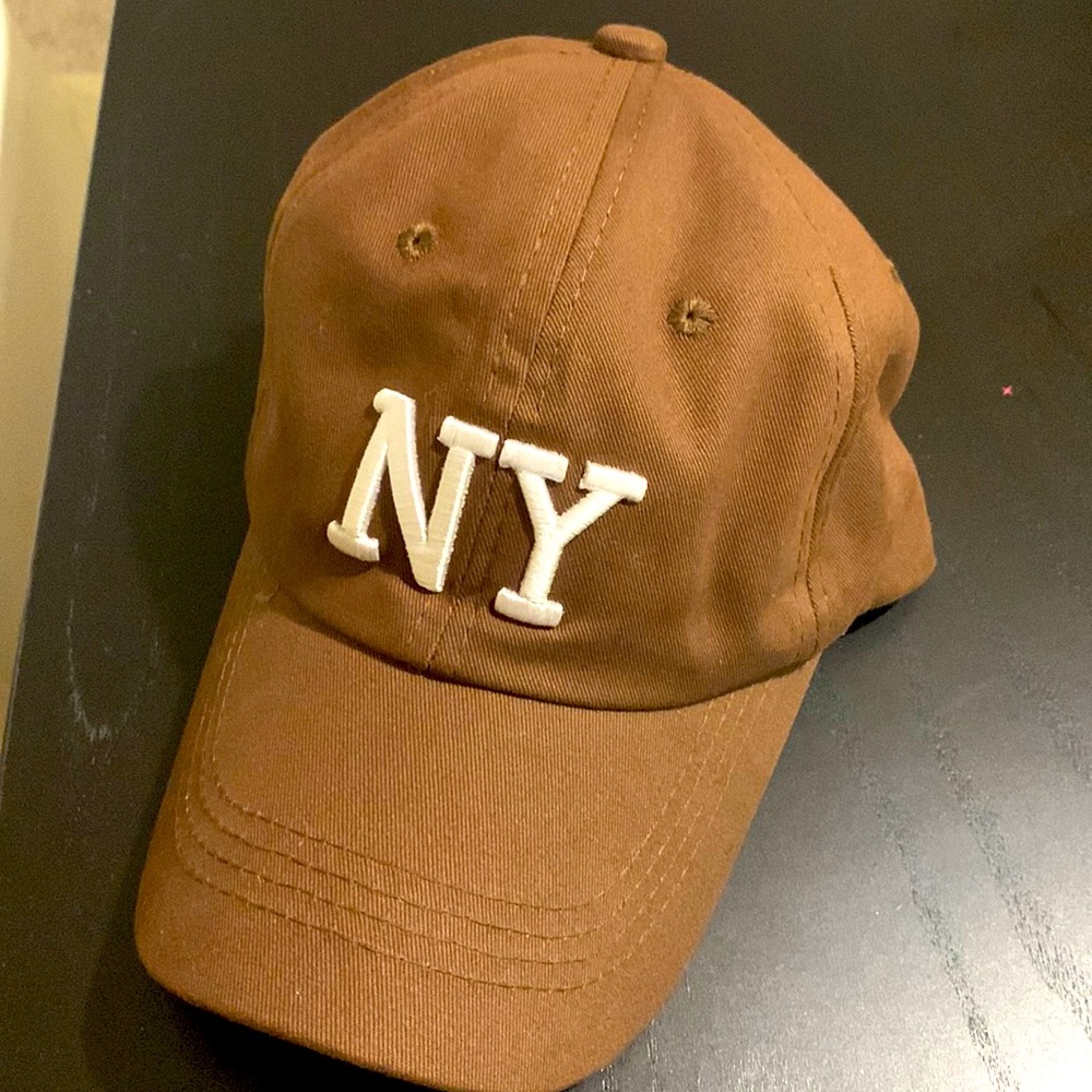 NY baseball cap